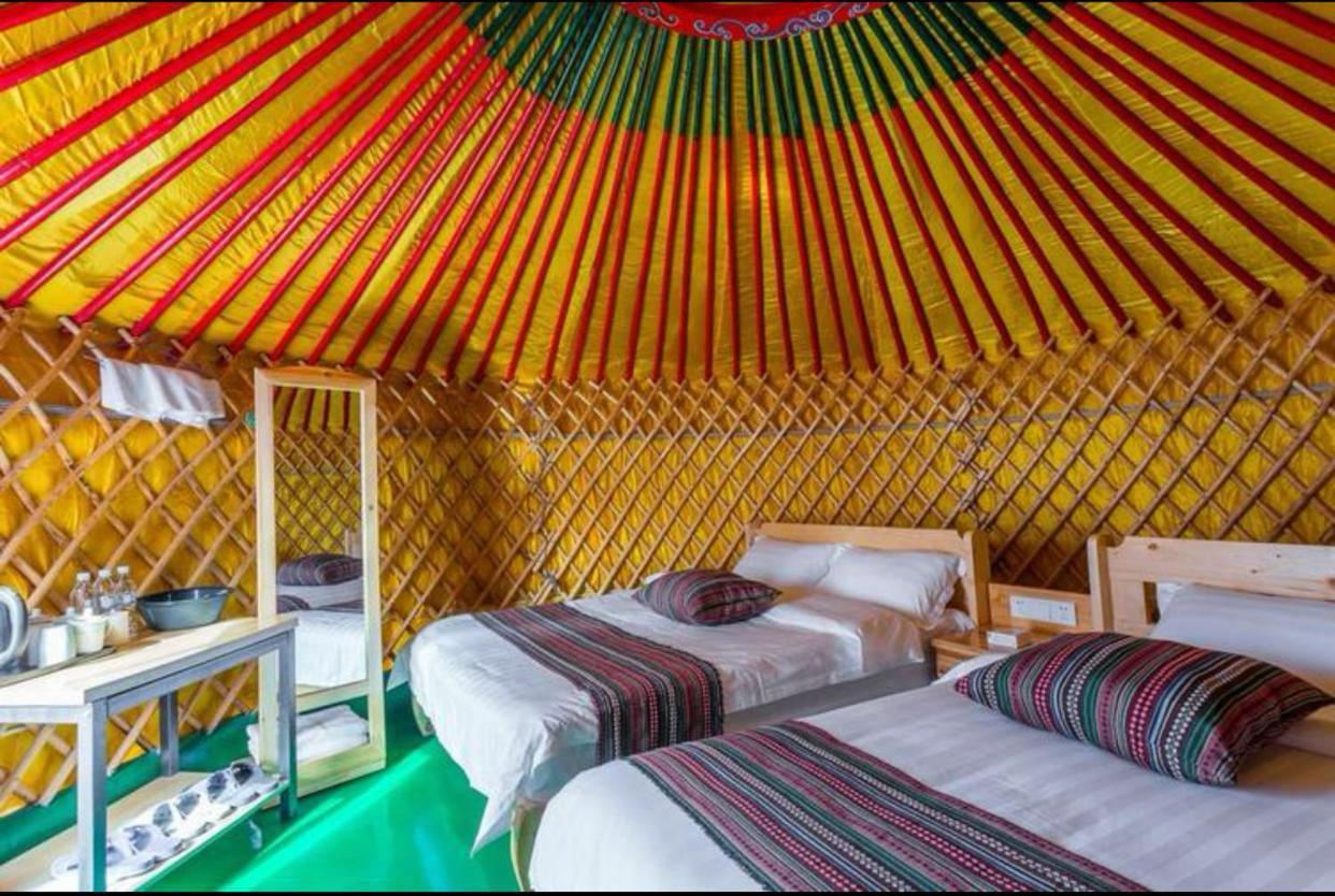 Kaoshan Tent Zhangye Hotell Exteriör bild