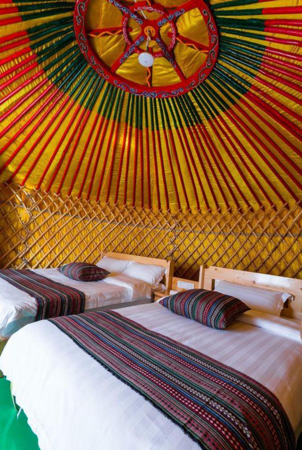 Kaoshan Tent Zhangye Hotell Exteriör bild