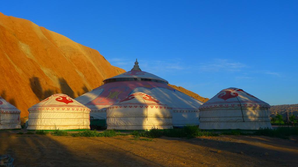 Kaoshan Tent Zhangye Exteriör bild